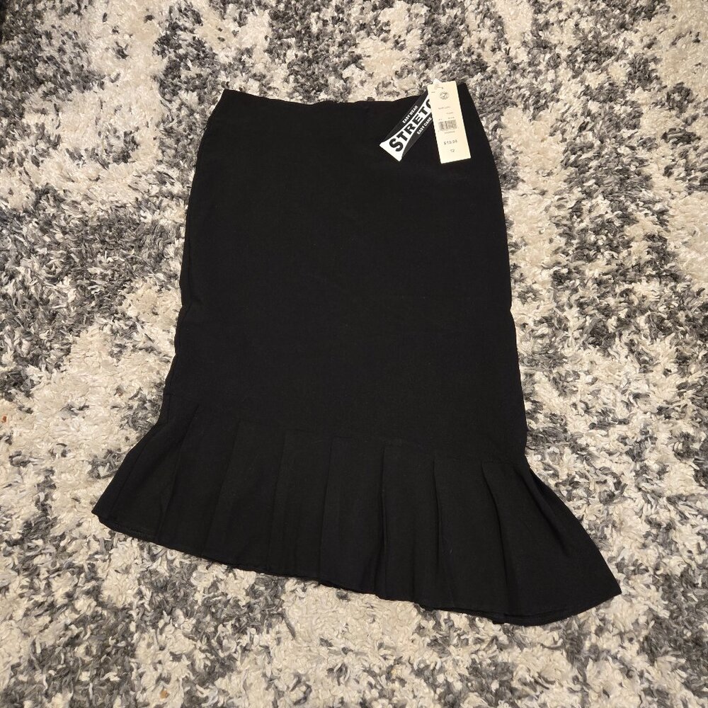 Premiere Collection Women’s Fluted Hem Midi Skirt | Size 12 | Black